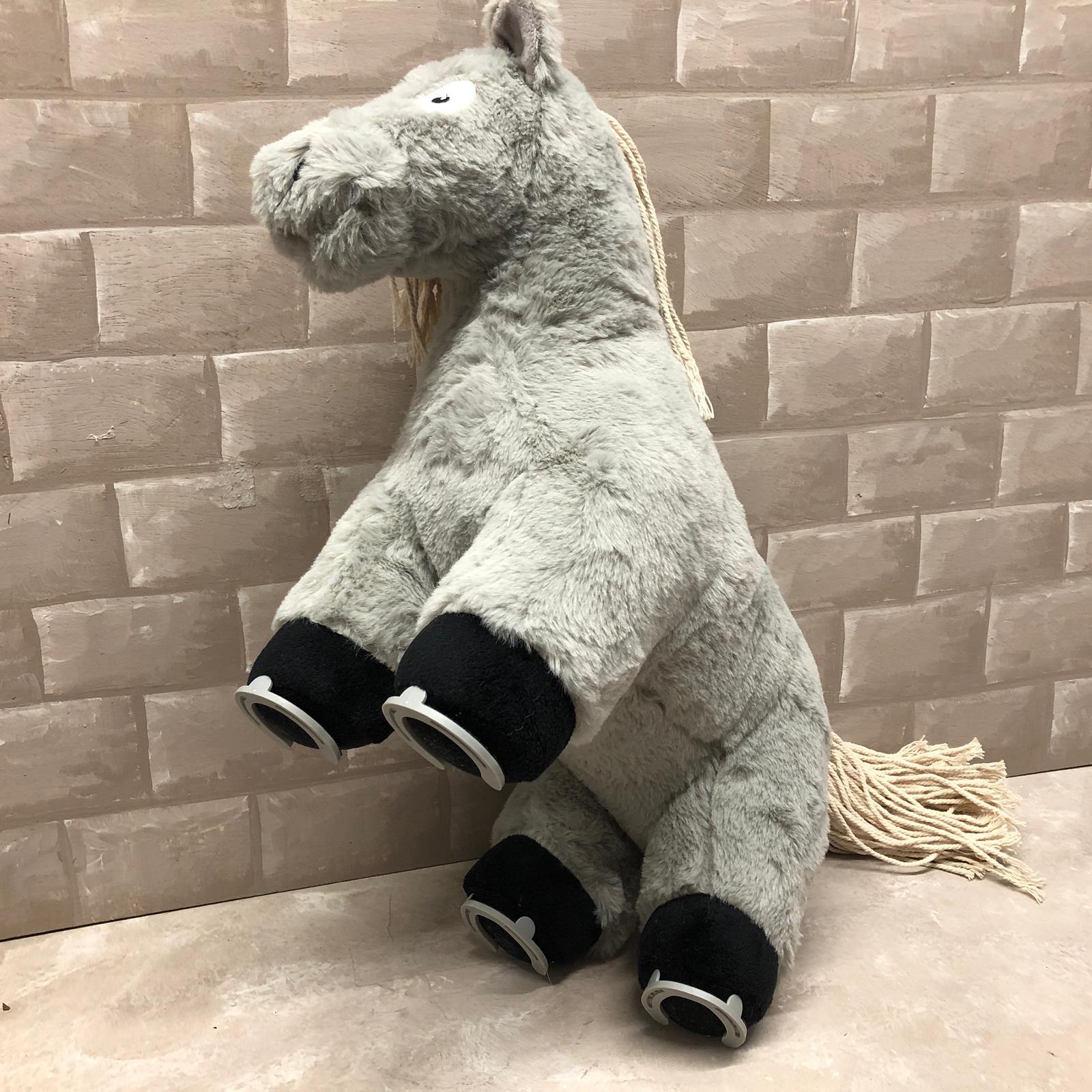 1304e567-07aa-4cc6-9f17-6174389c6dc9 Crafty ponies hoefijzers