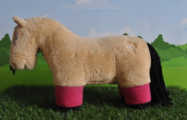 bandages_roze_df Crafty Ponies knuffelpaard bandages roze