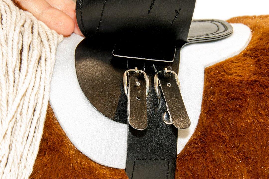 zwart-zadel-basic-3 Crafty Ponies zadel